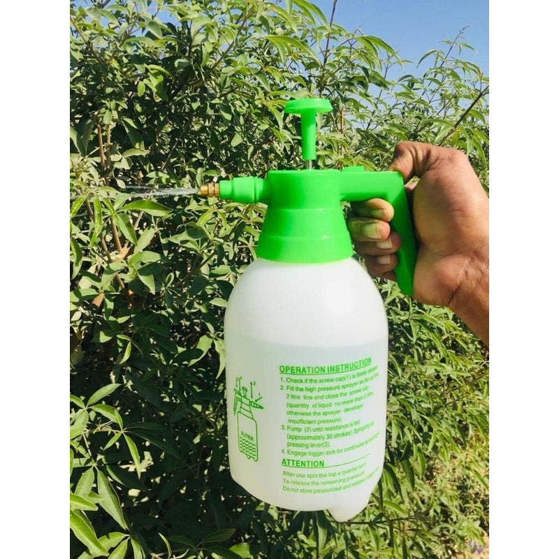 Pulverizador Manual De 2 Litros Con Boquilla Ajustable Y Bomba Para Jardín Blanco